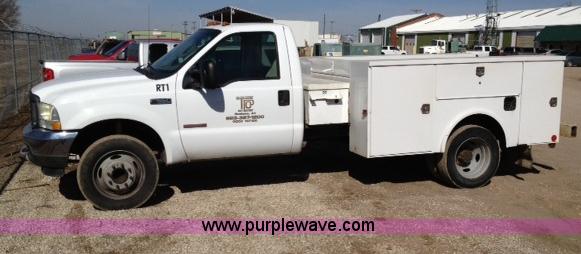 image for item B1869 2003 Ford F550 utility truck