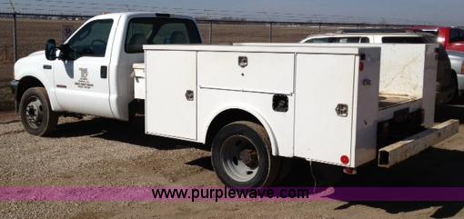 image for item B1869 2003 Ford F550 utility truck