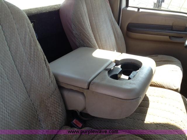 image for item B1869 2003 Ford F550 utility truck