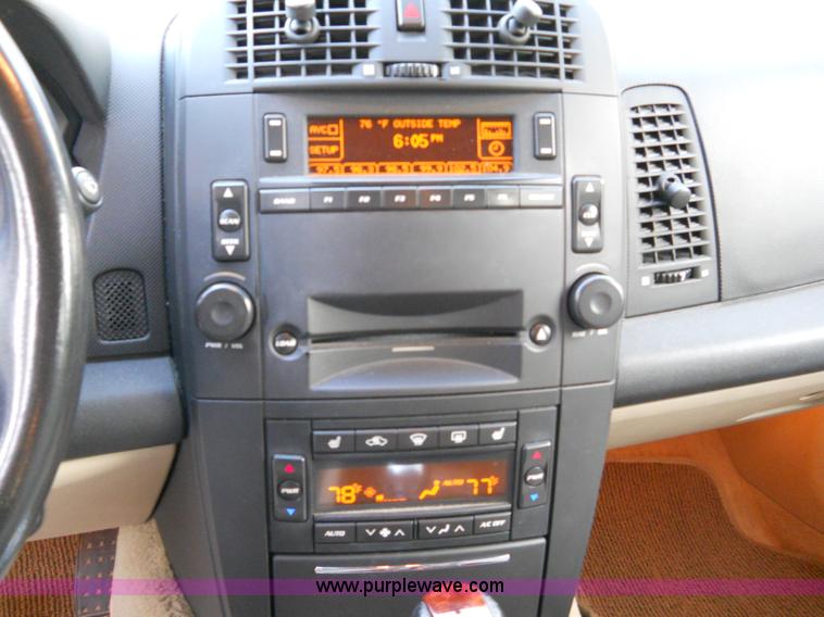 image for item B1870 2004 Cadillac SRX SUV