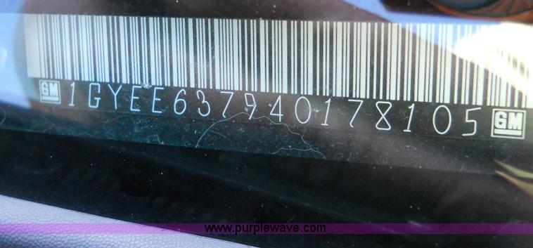 image for item B1870 2004 Cadillac SRX SUV