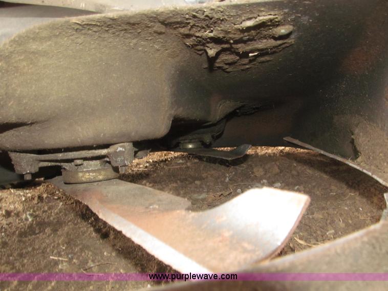 image for item B5414 2011 Husqvarna YTH21K46 lawn mower