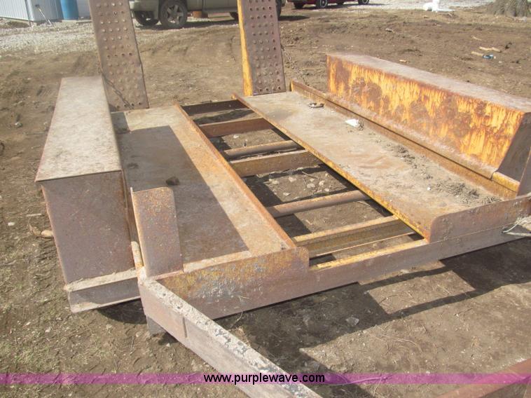 image for item B5415 1993 Belshe BC-2 tandem axle trailer