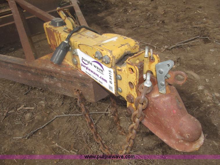 image for item B5415 1993 Belshe BC-2 tandem axle trailer