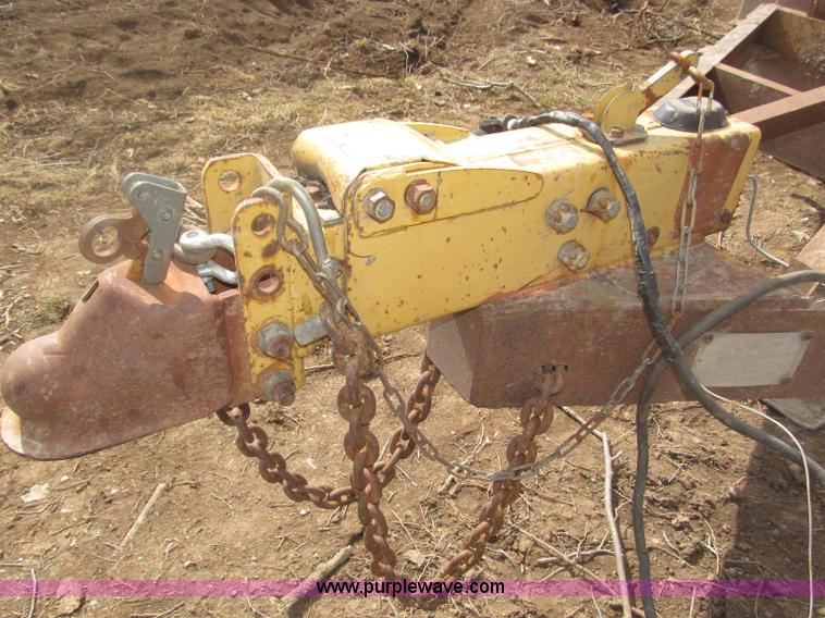 image for item B5415 1993 Belshe BC-2 tandem axle trailer