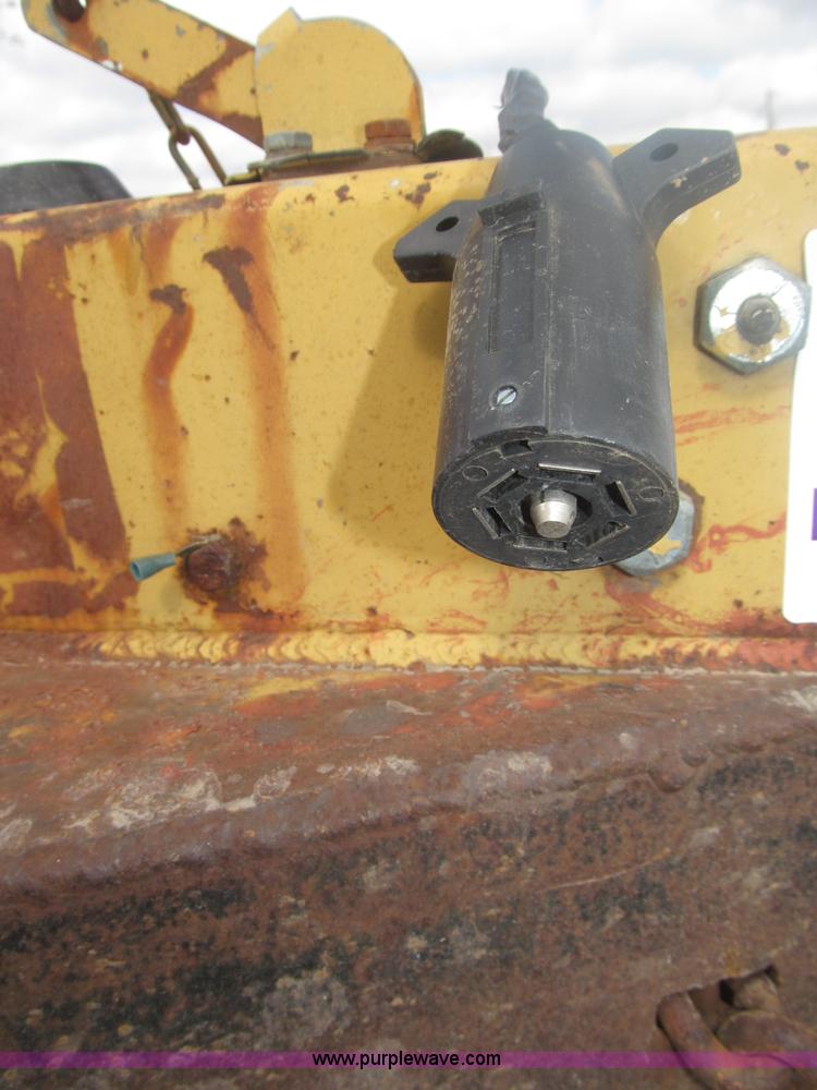 image for item B5415 1993 Belshe BC-2 tandem axle trailer