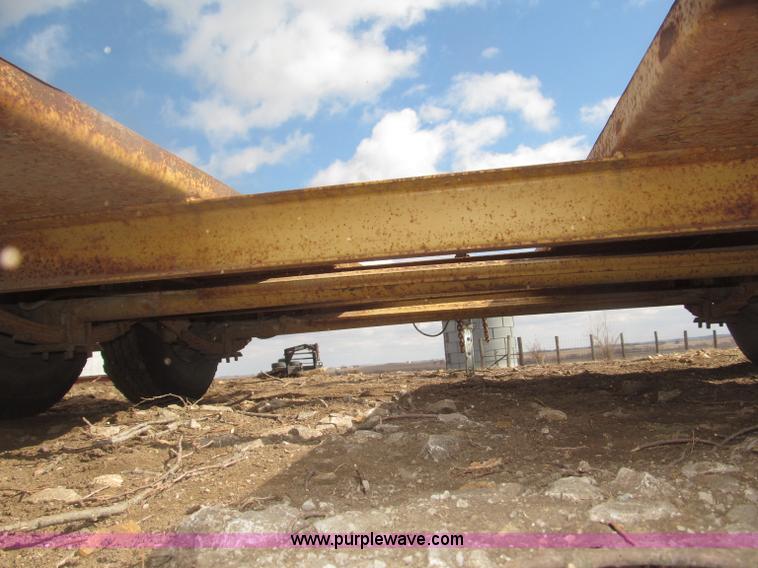 image for item B5415 1993 Belshe BC-2 tandem axle trailer