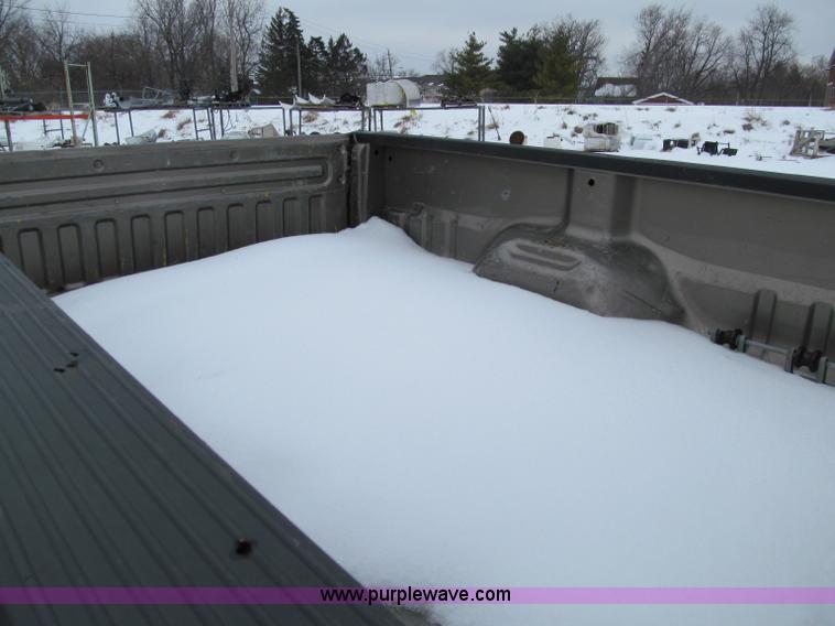 image for item D7170 2002 Ford F250 Super Duty XL pickup truck