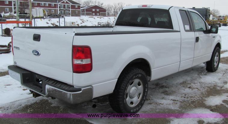 image for item D7171 2006 Ford F150 XLT SuperCab pickup truck