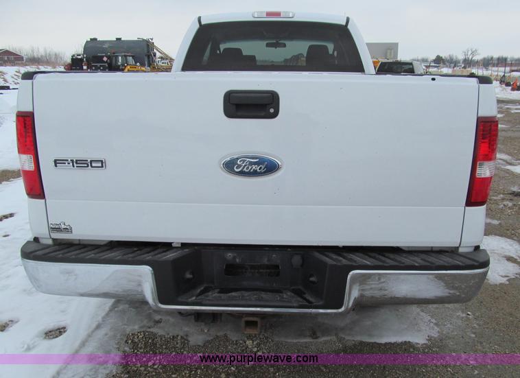 image for item D7171 2006 Ford F150 XLT SuperCab pickup truck