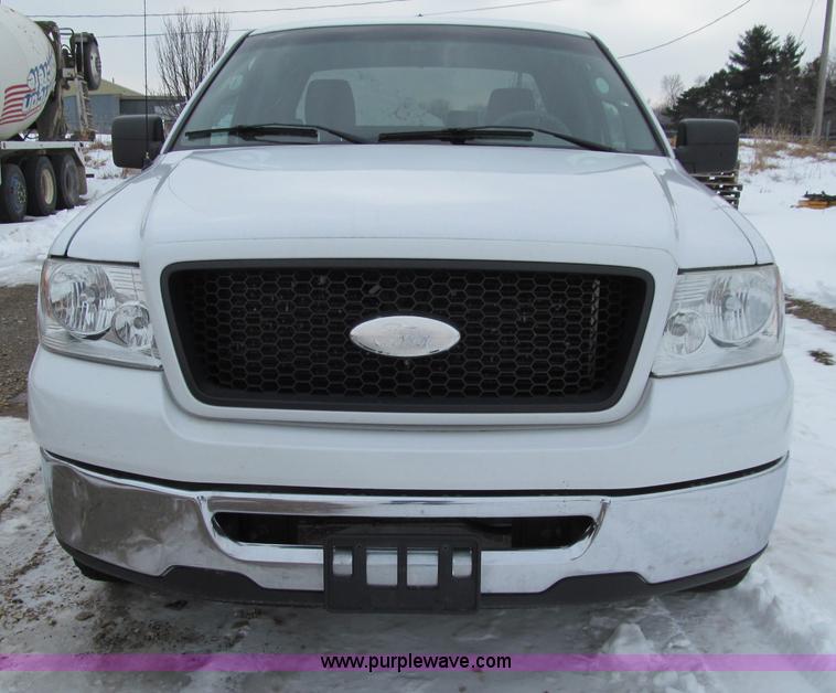 image for item D7171 2006 Ford F150 XLT SuperCab pickup truck