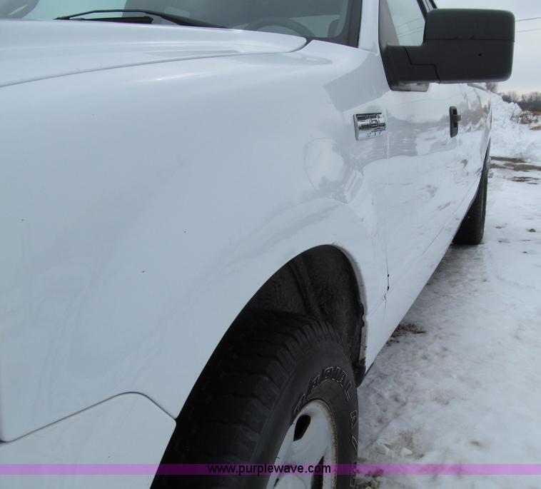 image for item D7171 2006 Ford F150 XLT SuperCab pickup truck