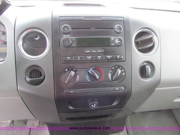 image for item D7171 2006 Ford F150 XLT SuperCab pickup truck