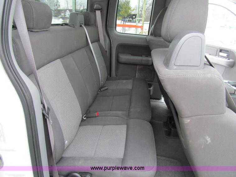 image for item D7171 2006 Ford F150 XLT SuperCab pickup truck