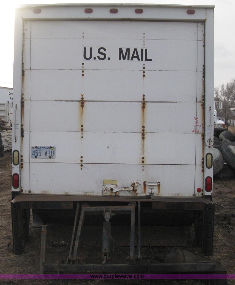 image for item E3125 1999 Morgan cargo truck box
