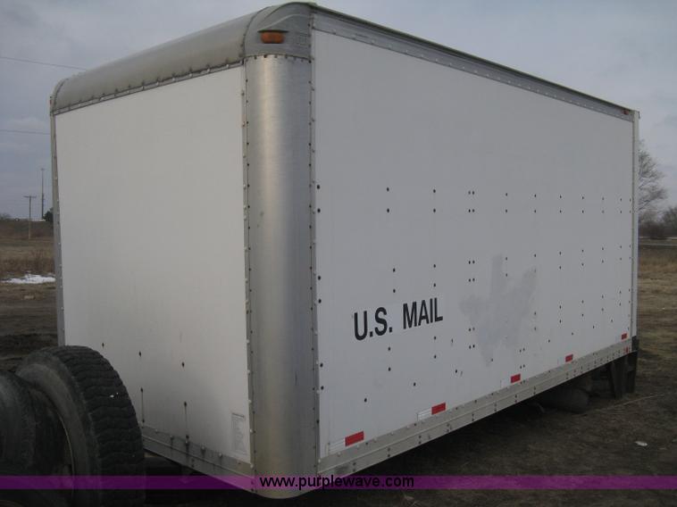image for item E3125 1999 Morgan cargo truck box