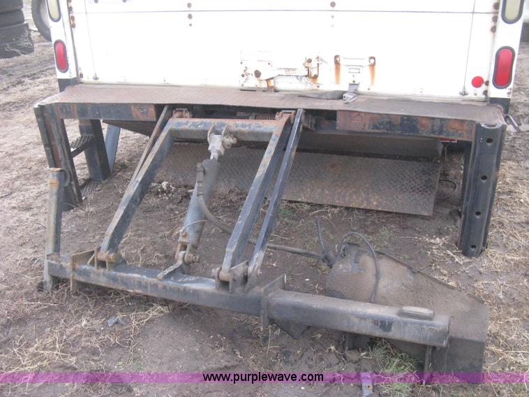 image for item E3125 1999 Morgan cargo truck box