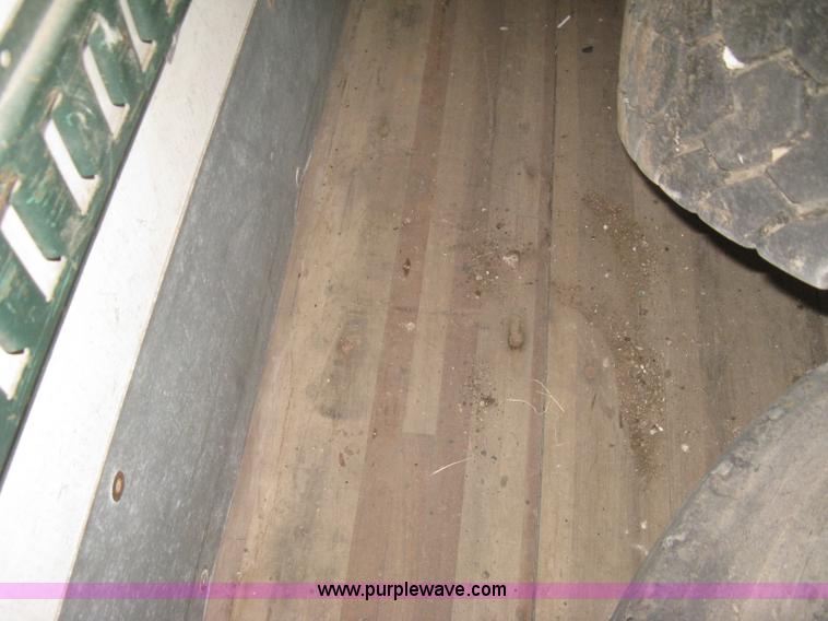 image for item E3125 1999 Morgan cargo truck box