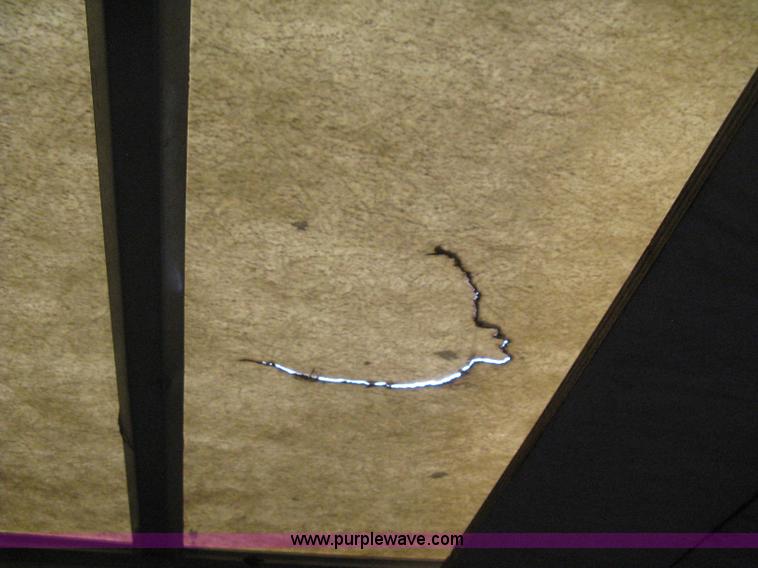 image for item E3125 1999 Morgan cargo truck box