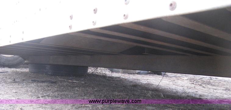 image for item E3125 1999 Morgan cargo truck box