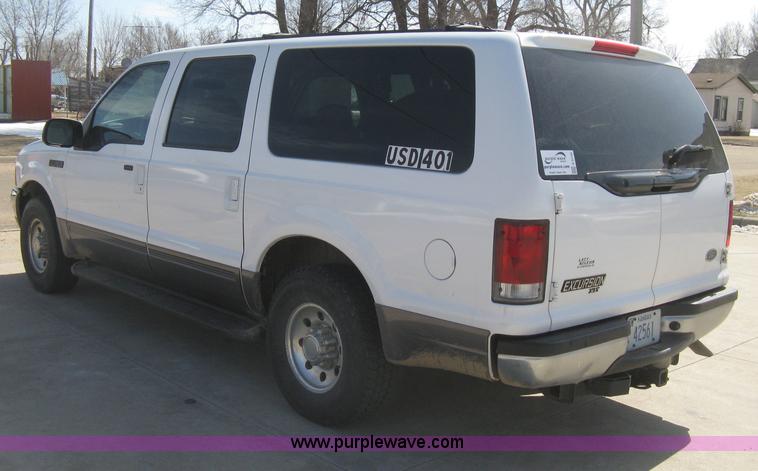 image for item E3135 2001 Ford Excursion XLT SUV