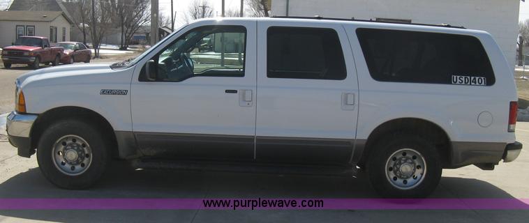 image for item E3135 2001 Ford Excursion XLT SUV