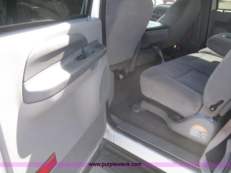 image for item E3135 2001 Ford Excursion XLT SUV