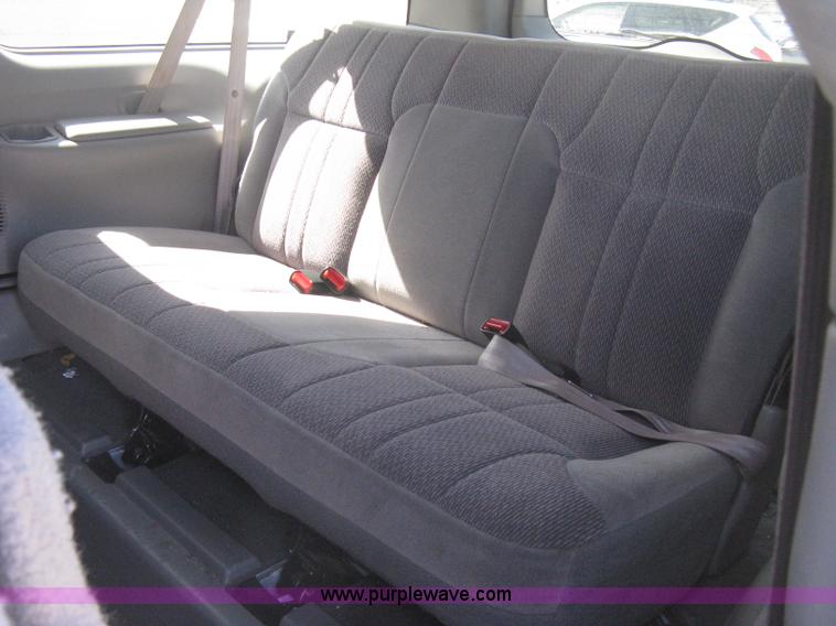 image for item E3135 2001 Ford Excursion XLT SUV