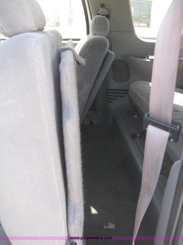 image for item E3135 2001 Ford Excursion XLT SUV