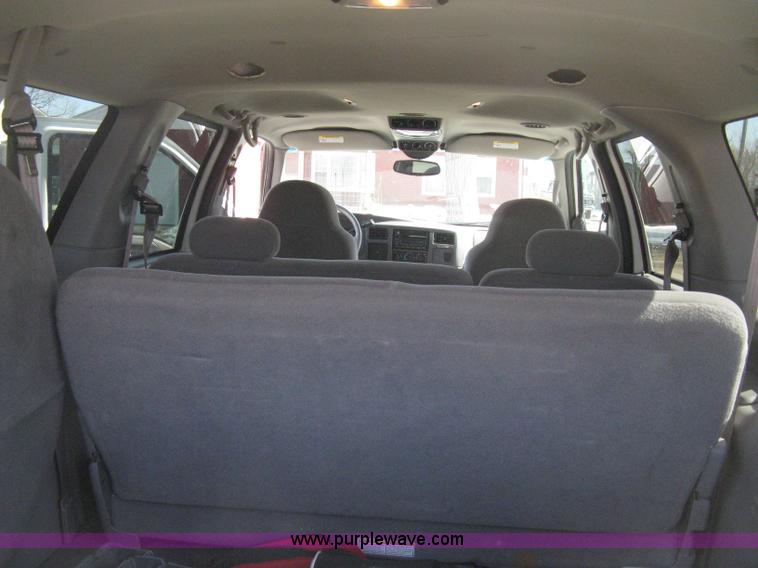 image for item E3135 2001 Ford Excursion XLT SUV