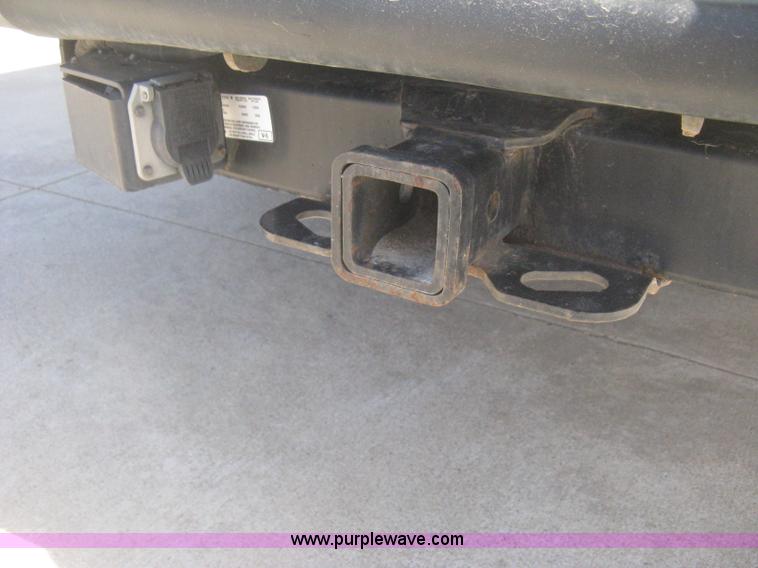 image for item E3135 2001 Ford Excursion XLT SUV