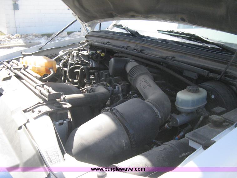 image for item E3135 2001 Ford Excursion XLT SUV