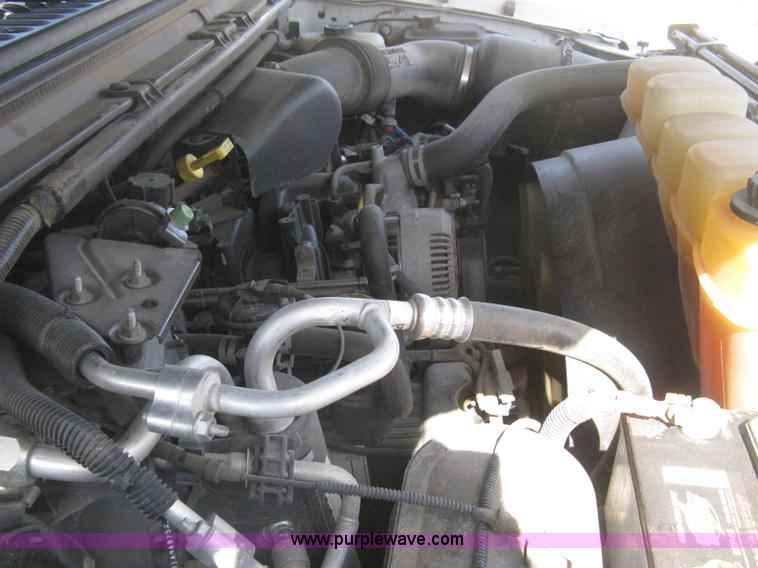 image for item E3135 2001 Ford Excursion XLT SUV