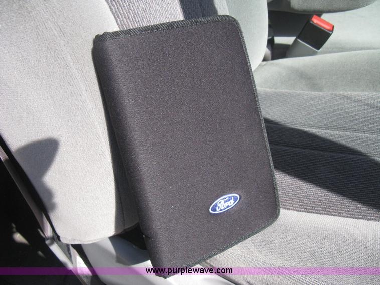 image for item E3135 2001 Ford Excursion XLT SUV