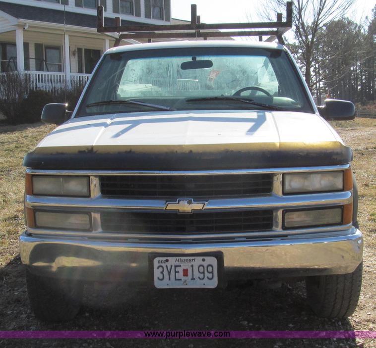 image for item E3690 1996 Chevrolet Cheyenne 2500 service truck