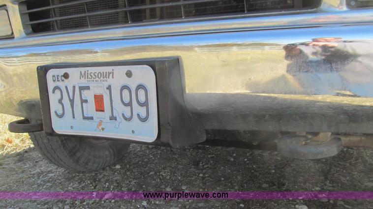 image for item E3690 1996 Chevrolet Cheyenne 2500 service truck