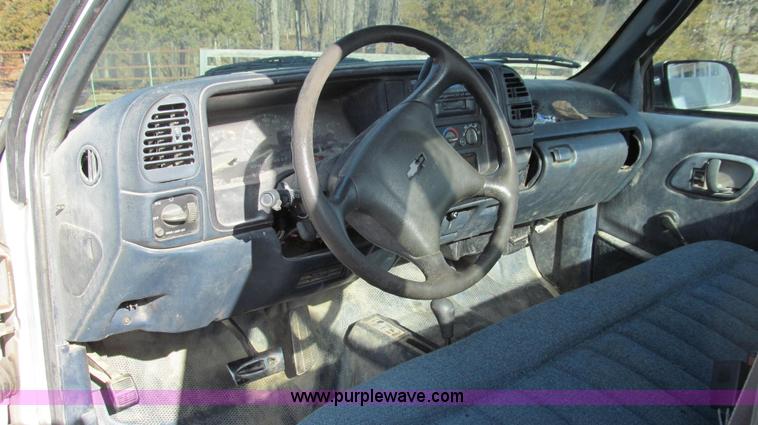 image for item E3690 1996 Chevrolet Cheyenne 2500 service truck
