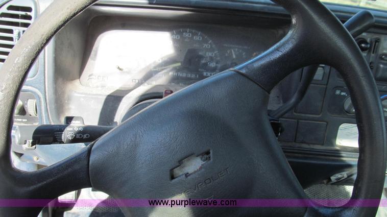 image for item E3690 1996 Chevrolet Cheyenne 2500 service truck