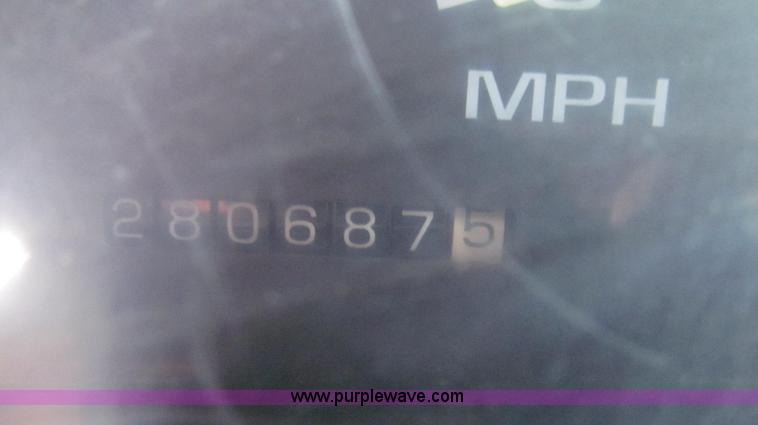 image for item E3690 1996 Chevrolet Cheyenne 2500 service truck