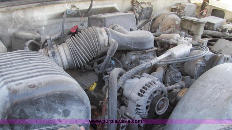 image for item E3690 1996 Chevrolet Cheyenne 2500 service truck