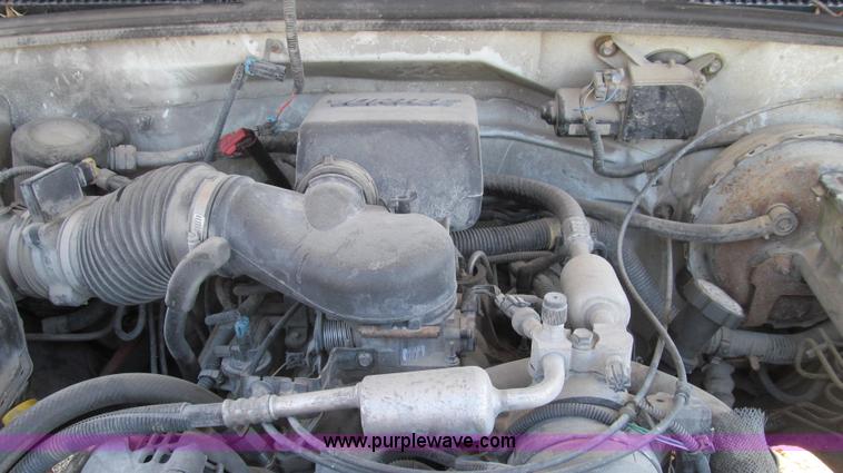 image for item E3690 1996 Chevrolet Cheyenne 2500 service truck