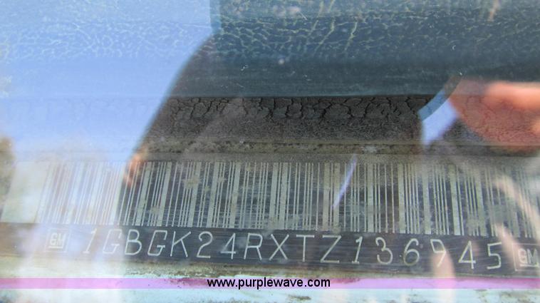 image for item E3690 1996 Chevrolet Cheyenne 2500 service truck