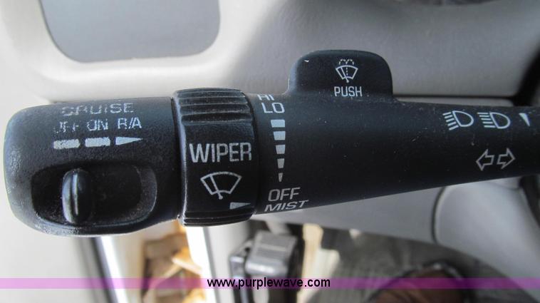 image for item E3800 2001 Chevrolet S10 LS pickup truck