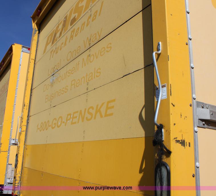 image for item E8128 2004 International DuraStar 4300 box truck