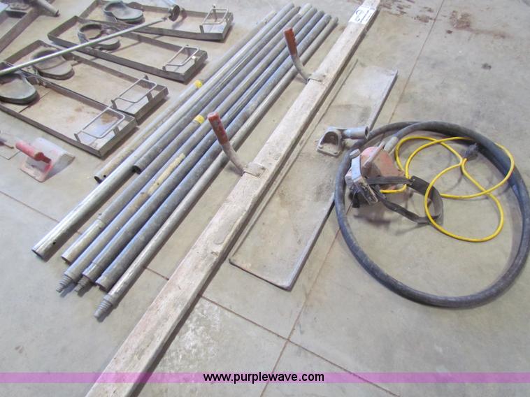 image for item E8458 Assorted concrete tools