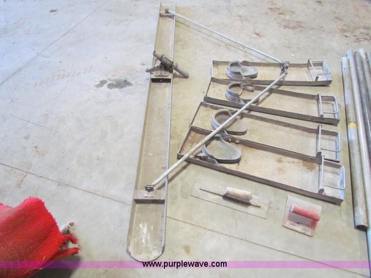 image for item E8458 Assorted concrete tools