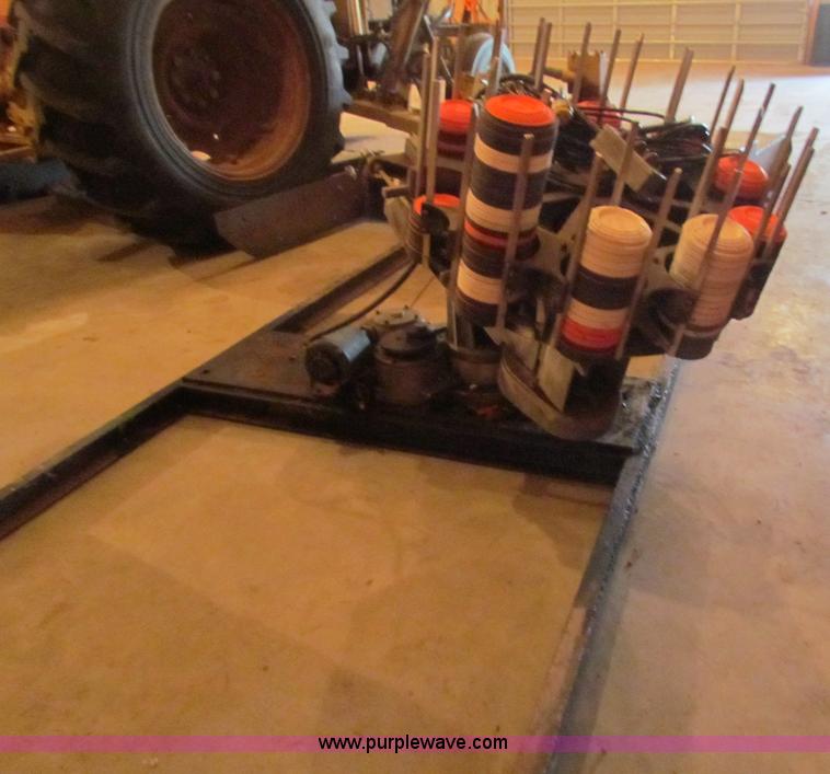 image for item E8460 Western trap thrower