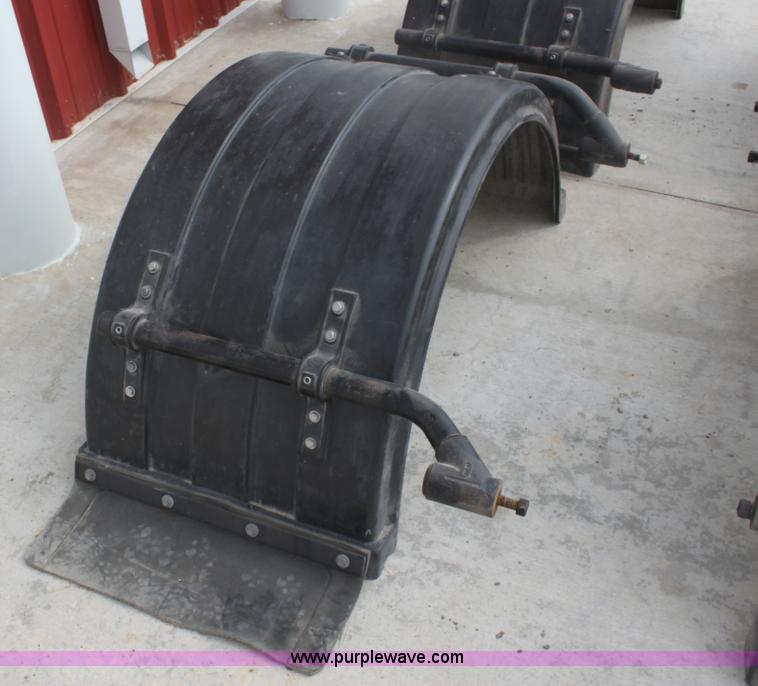 image for item E8469 (4) Fleet Engineers semi fenders