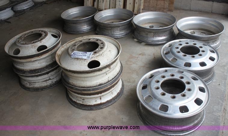 image for item E8472 (10) semi wheels