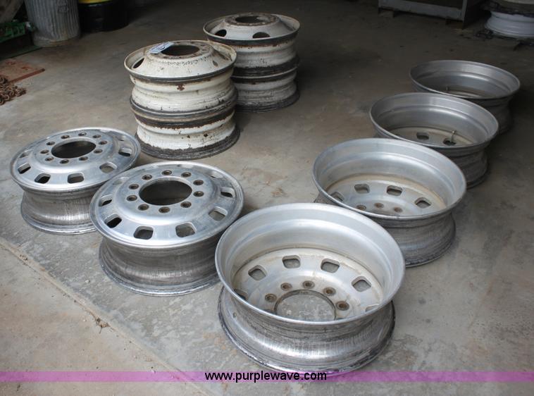 image for item E8472 (10) semi wheels